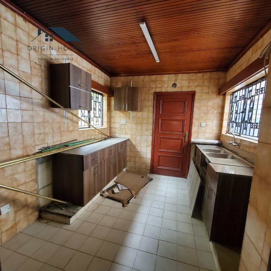 4 Bed House with En Suite at Kilimani - 14