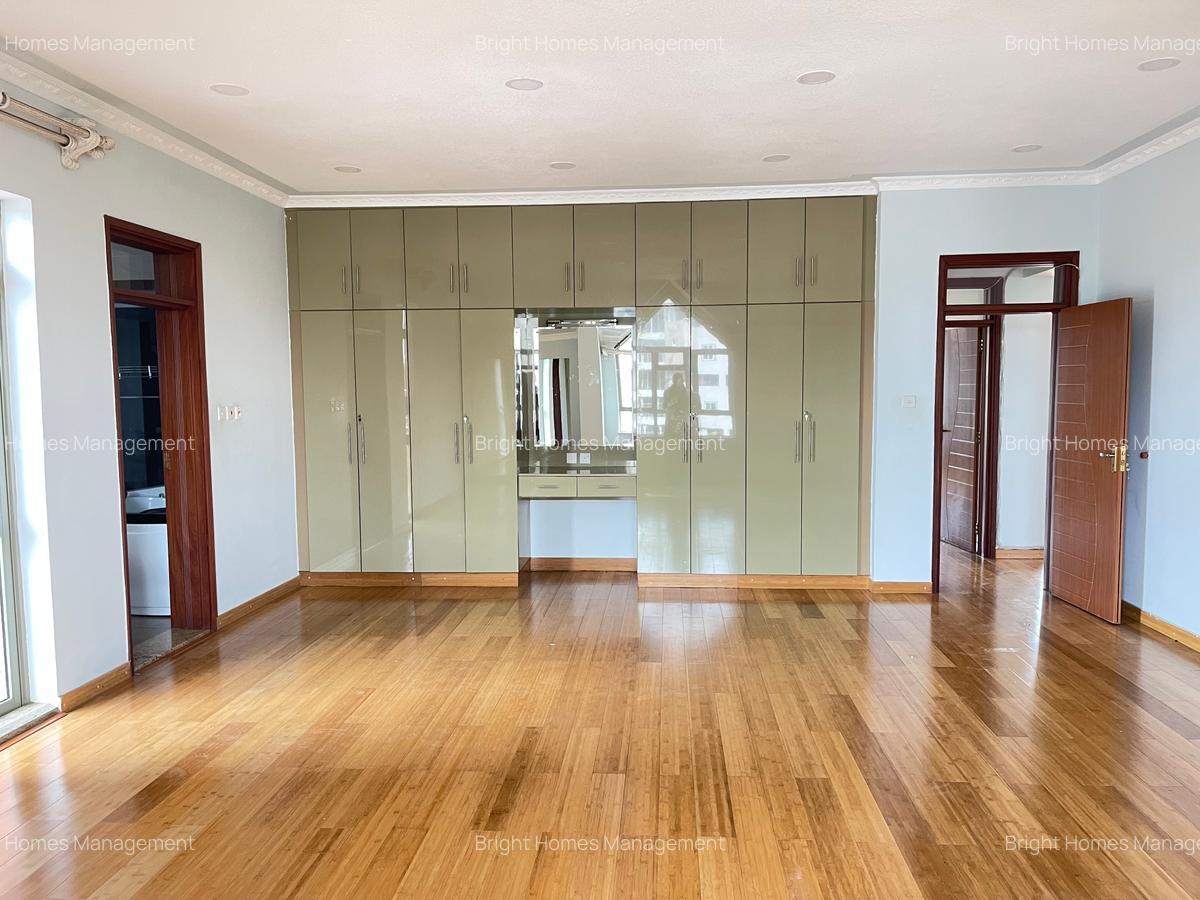 5 Bed Apartment with En Suite in Kilimani - 13