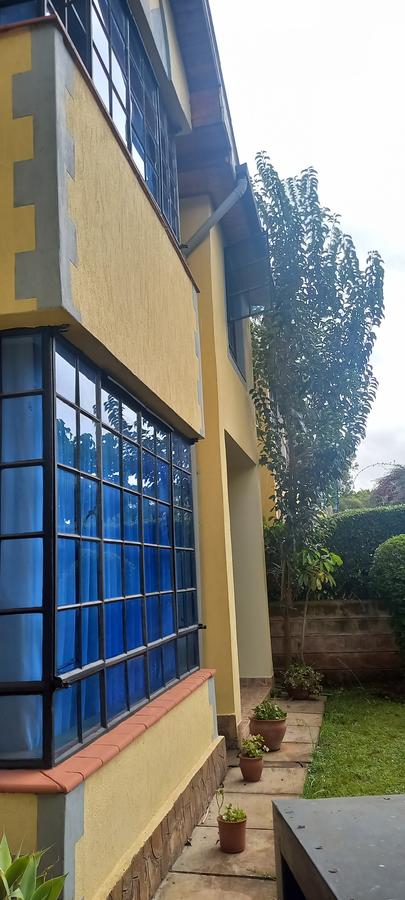 4 Bed Townhouse with En Suite in Lavington - 2