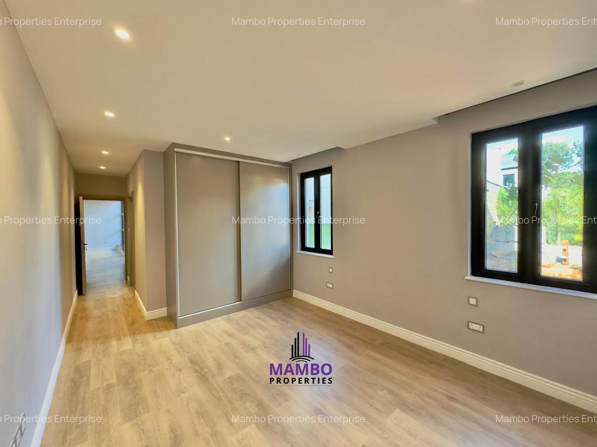 3 Bed Apartment with En Suite at Runda - 15