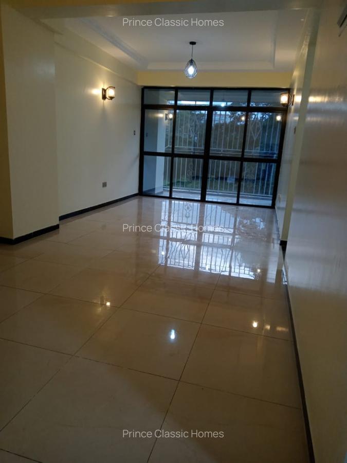 3 Bed Apartment with En Suite in Lavington - 4