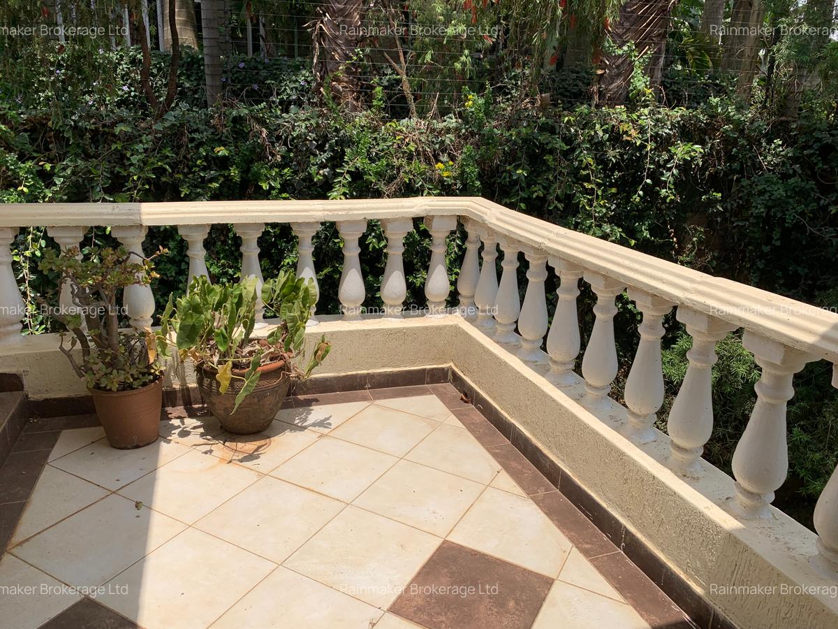 4 Bed Townhouse with En Suite at Ruaka Drive - 5