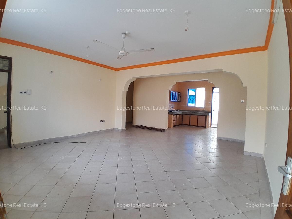 3 Bed Apartment with En Suite in Mtwapa - 14