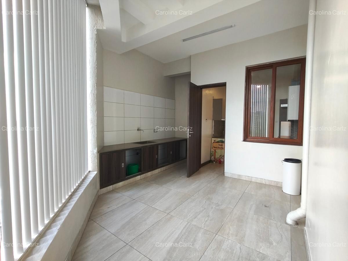 3 Bed Apartment with En Suite at General Mathenge Rd Off Peponi Road - 9