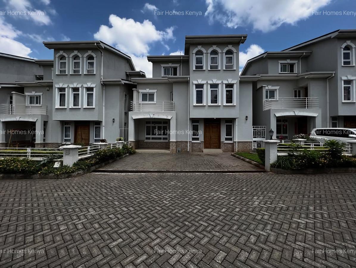 5 Bed Townhouse with En Suite at Lavington Green - 1