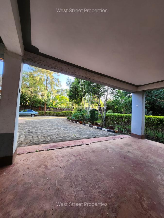 3 Bed Townhouse with En Suite in Karen - 2