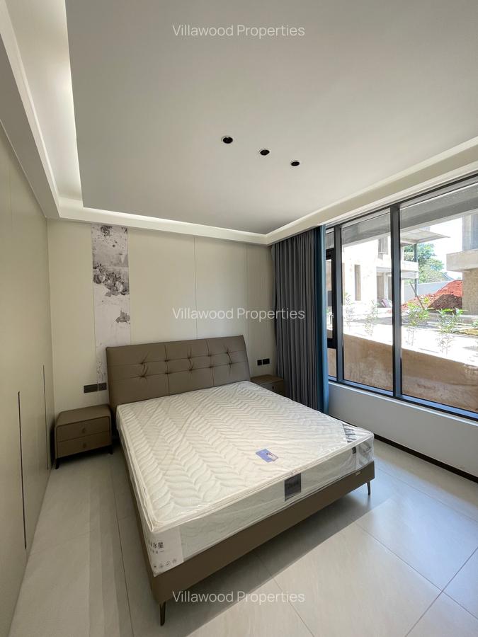 5 Bed Villa with En Suite in Lavington - 10