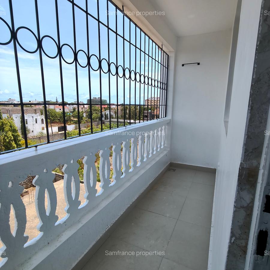 1 Bed Apartment with En Suite at Prideinn Paradise - 6