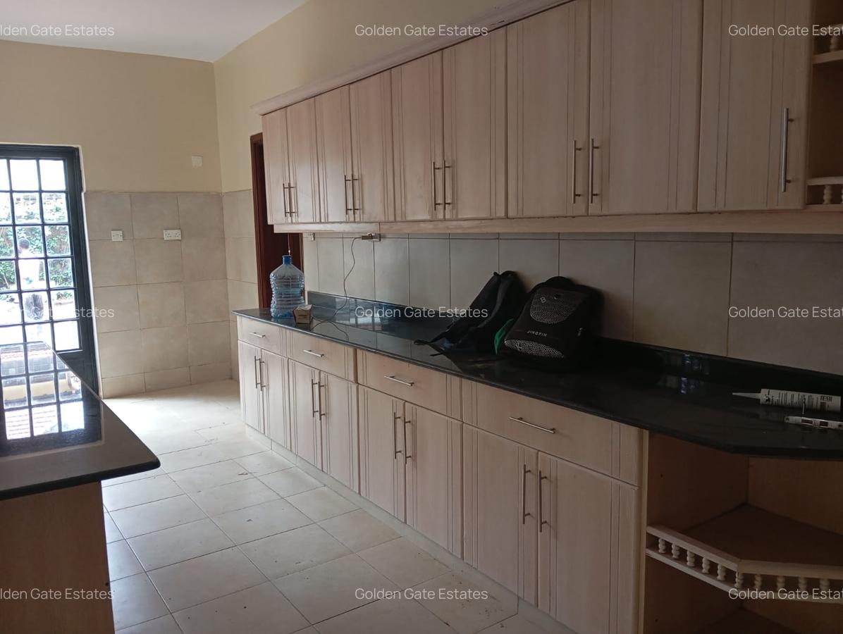 4 Bed House with En Suite in Karen - 11