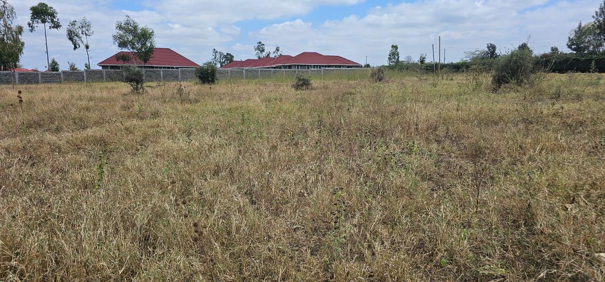 Land in Kitengela - 3