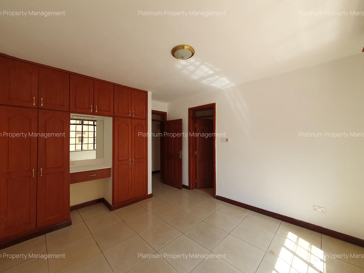 3 Bed Apartment with En Suite at Westlands Rd - 10