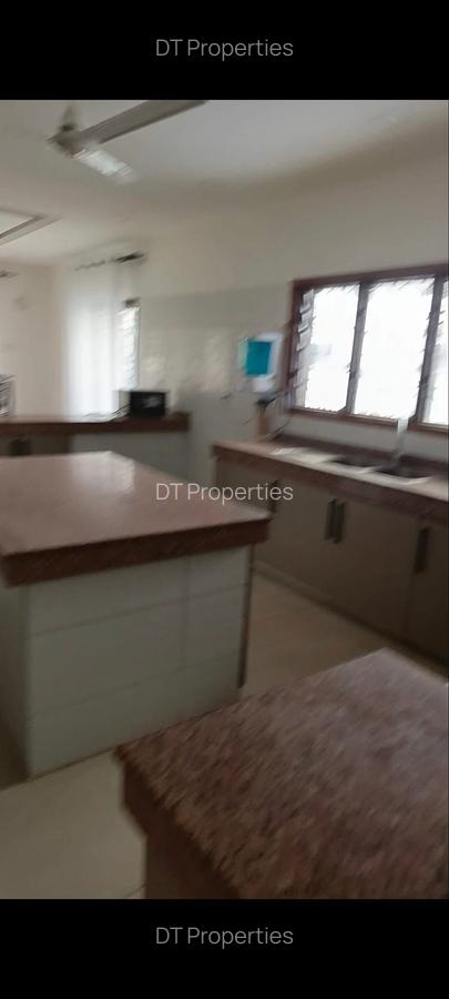 7 Bed House with Swimming Pool at Nyali - 15