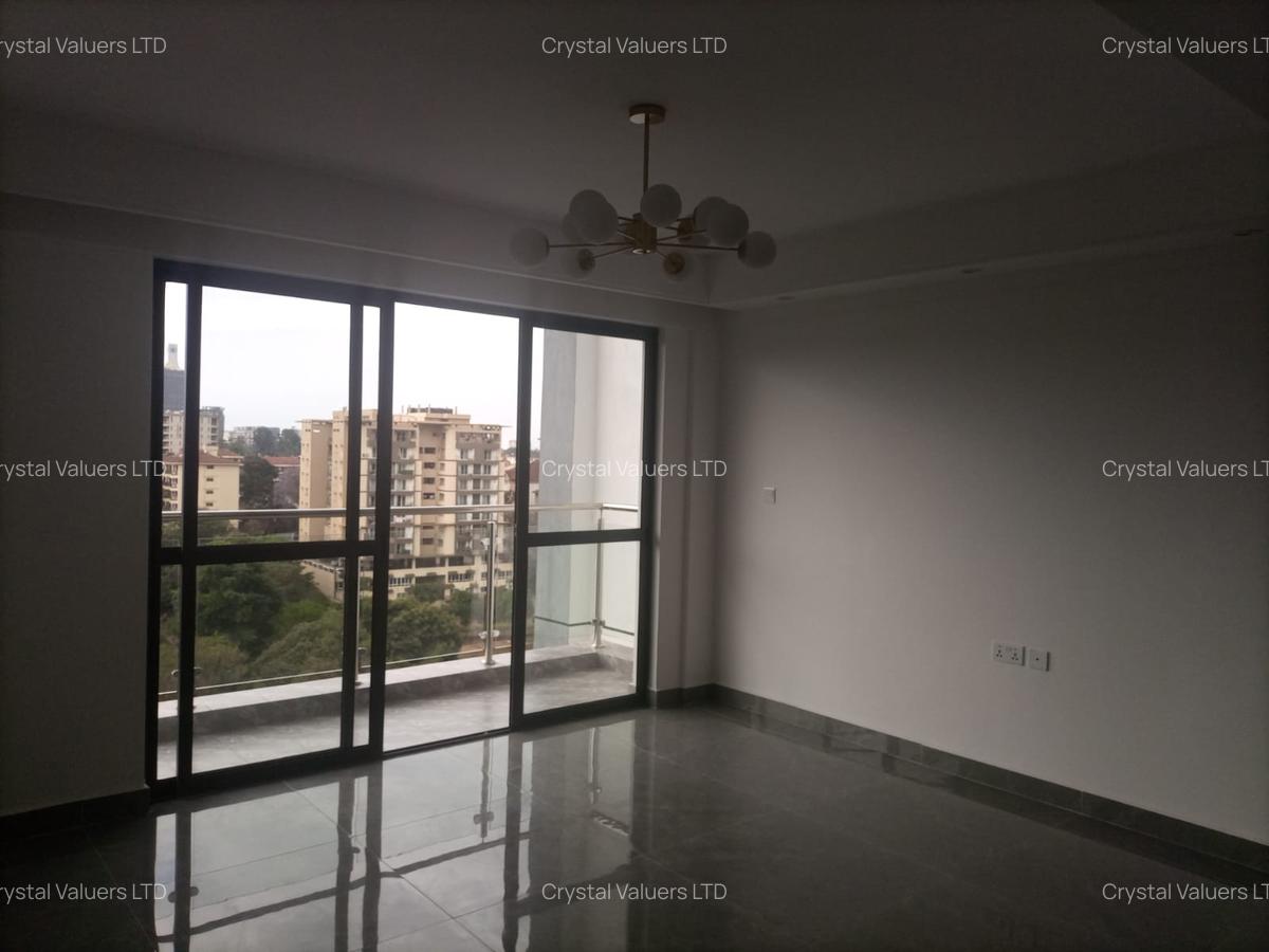 1 Bed Apartment with En Suite in Riverside - 2