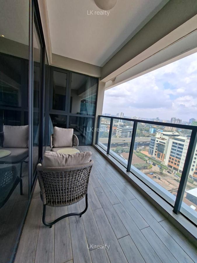 Serviced 1 Bed Apartment with En Suite at Westlands Road - 3