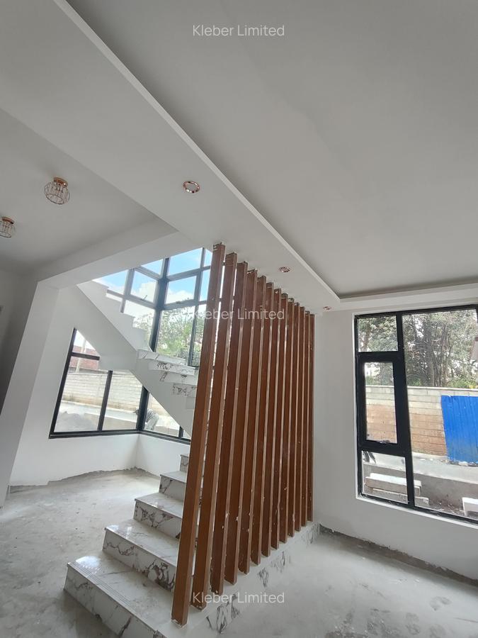 5 Bed Villa with En Suite in Lavington - 5