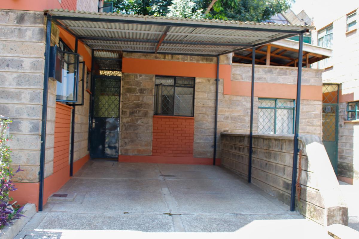 4 Bed Townhouse with En Suite in Lavington - 16