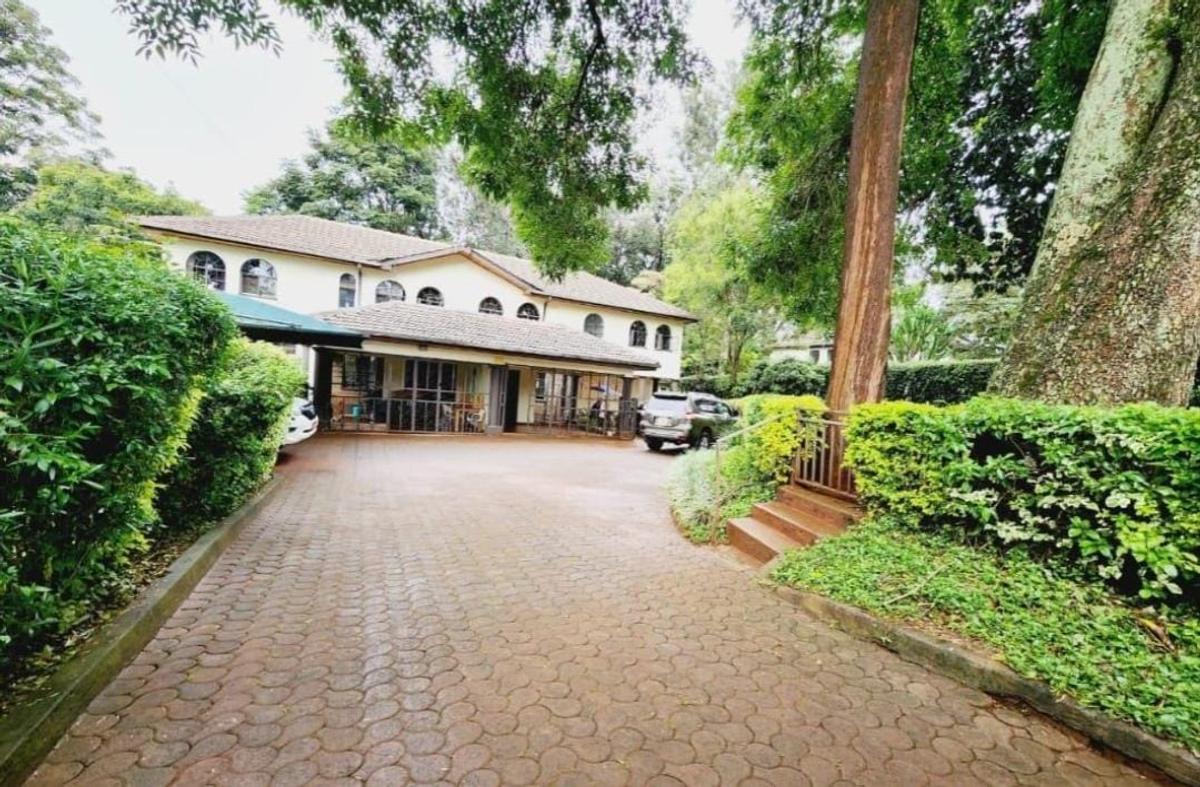 5 Bed Townhouse with En Suite in Kitisuru - 15