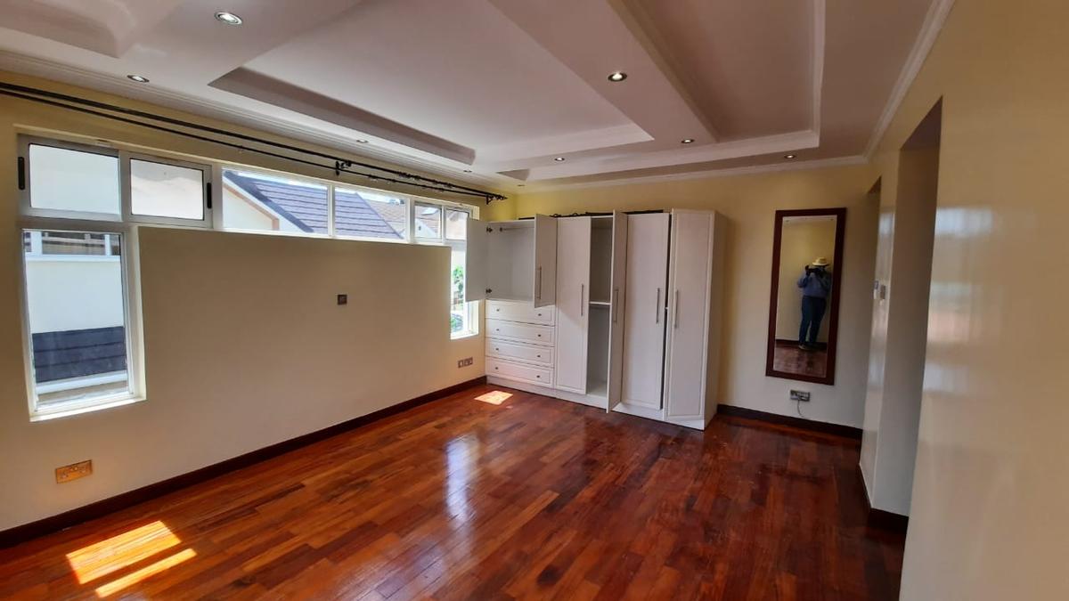 Serviced 5 Bed Apartment with En Suite in Lavington - 10