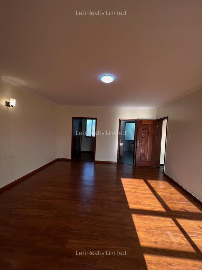 5 Bed Townhouse with En Suite in Lavington - 11