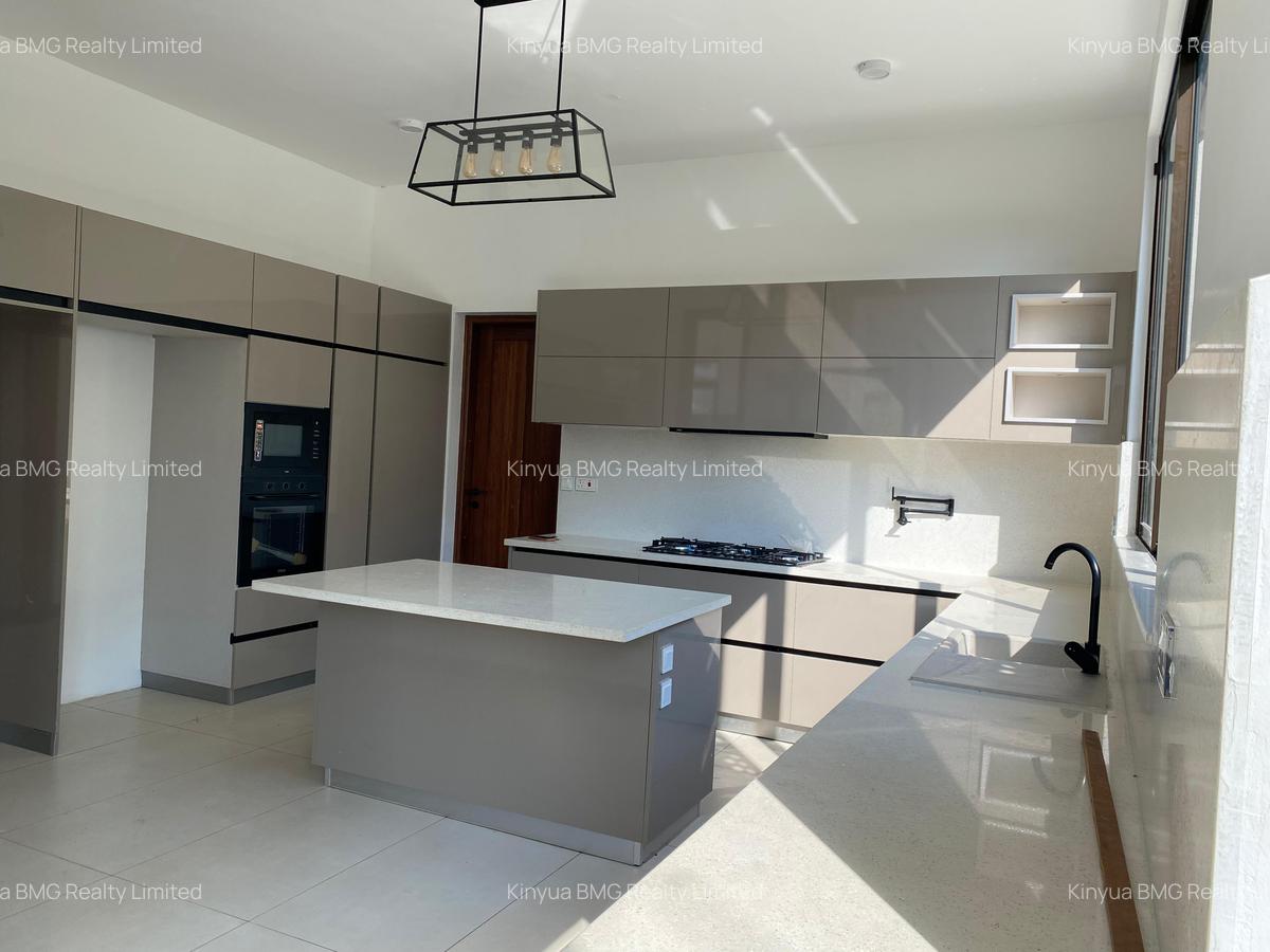 4 Bed Villa with En Suite in Nyali Area - 11