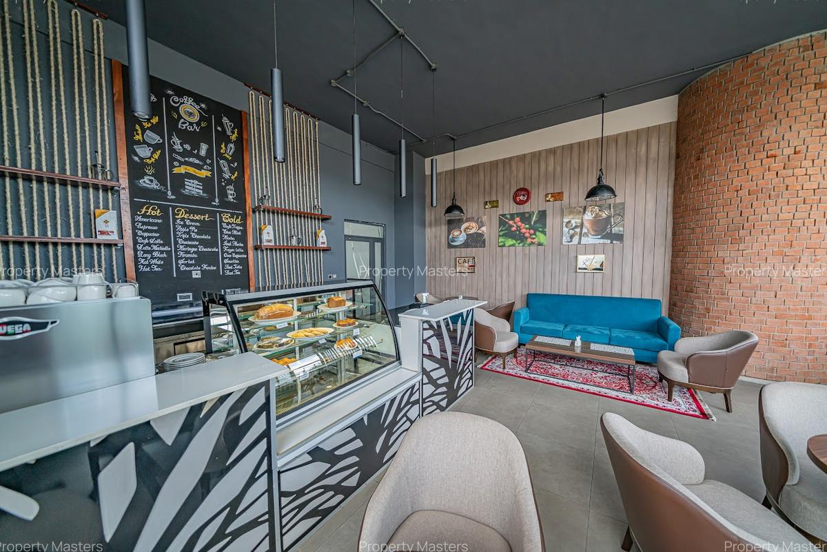 Serviced 1 Bed Apartment with En Suite at Southern Bypass - 16