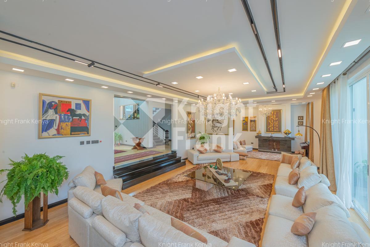 7 Bed House with En Suite at Un Crescent - 5