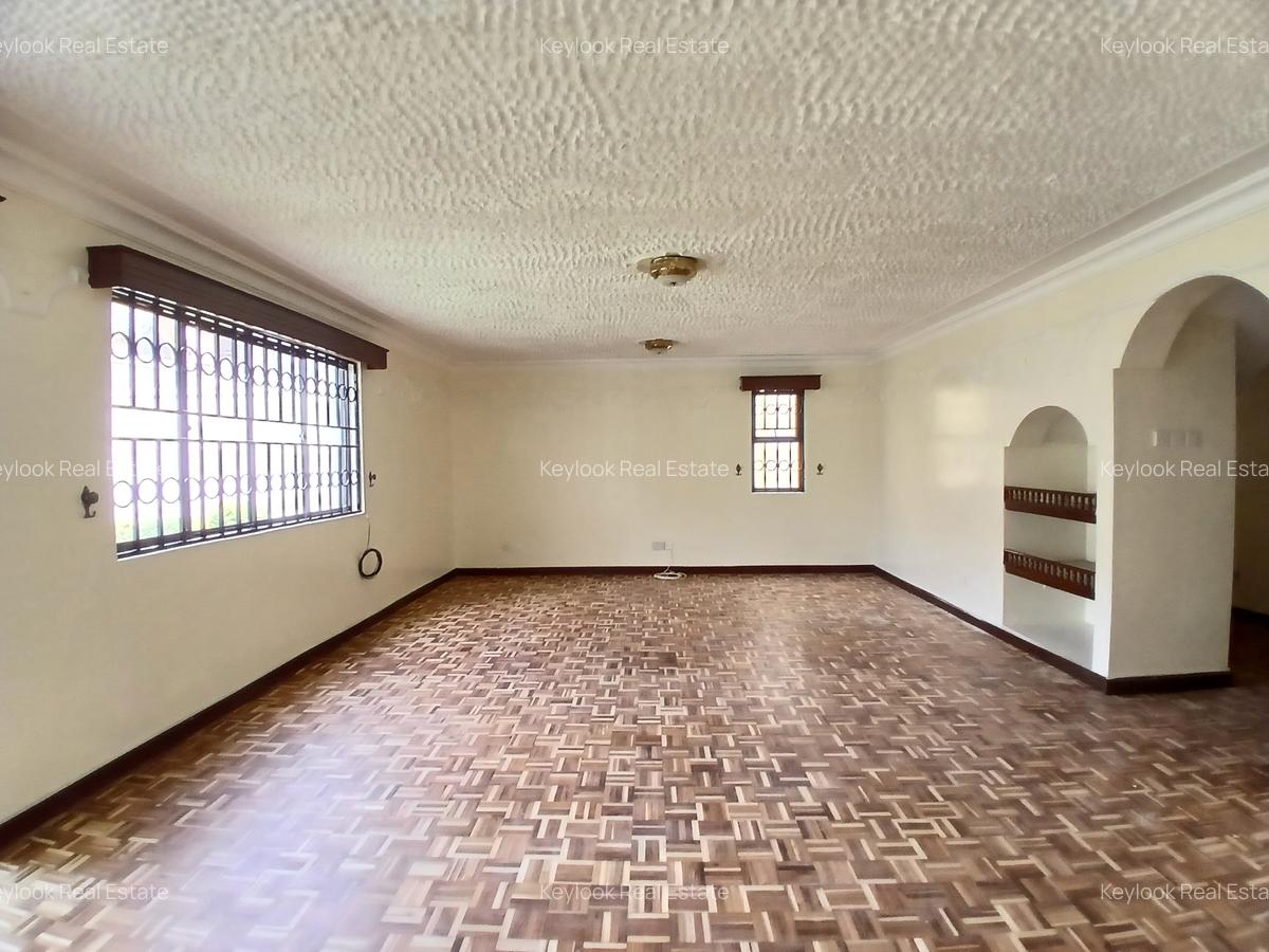 4 Bed Townhouse with En Suite at Lavington Green - 6