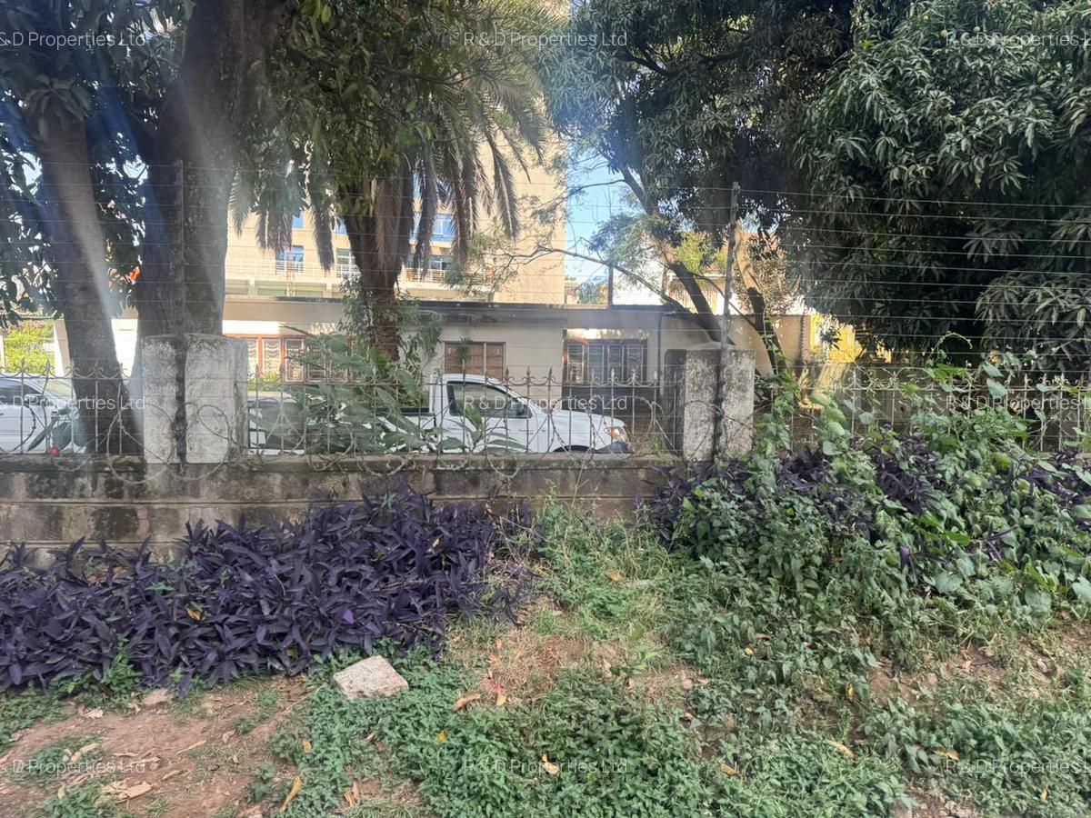 0.5 ac Land in Westlands Area - 2