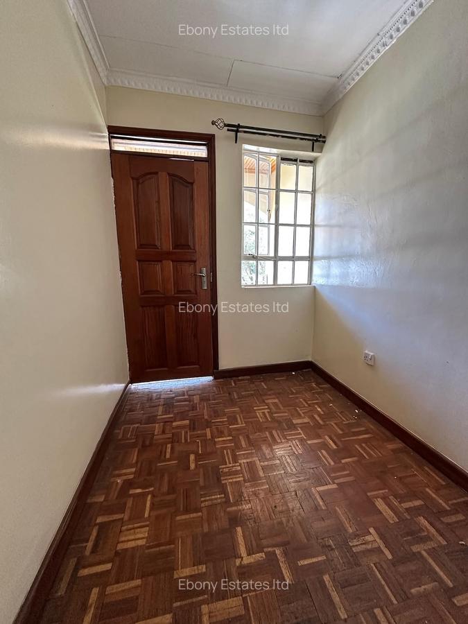 4 Bed Villa with En Suite in Lavington - 11