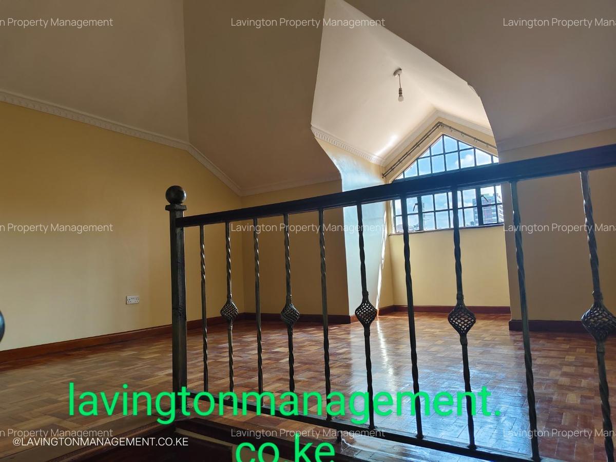 4 Bed Townhouse with En Suite at Lavington Green - 13