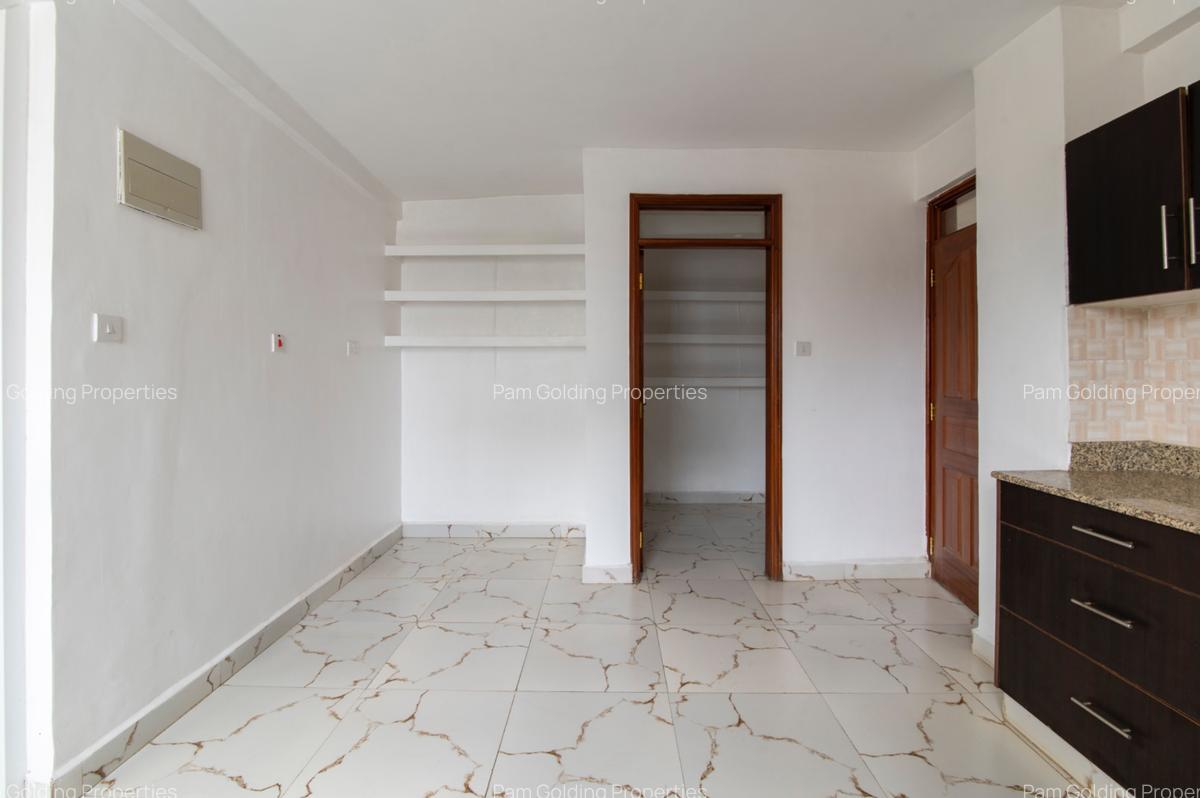 4 Bed Apartment with En Suite in Kilimani - 6