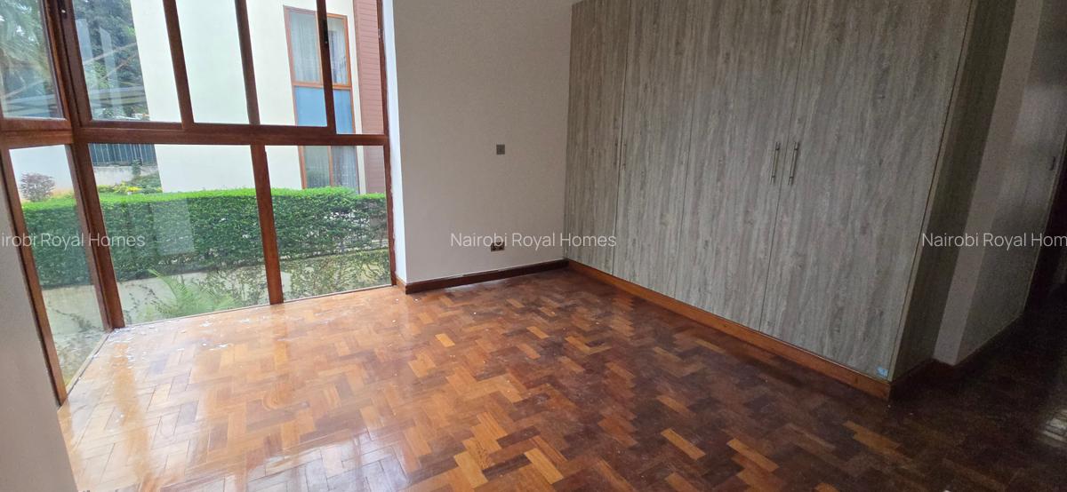 6 Bed Townhouse with En Suite at Chalbi Drive - 14