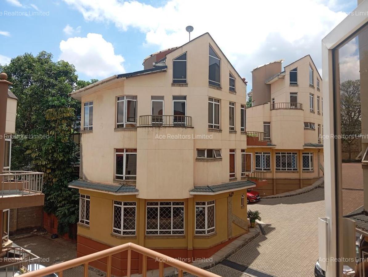 4,000 ft² Office with Fibre Internet at Riverside Drive - 1