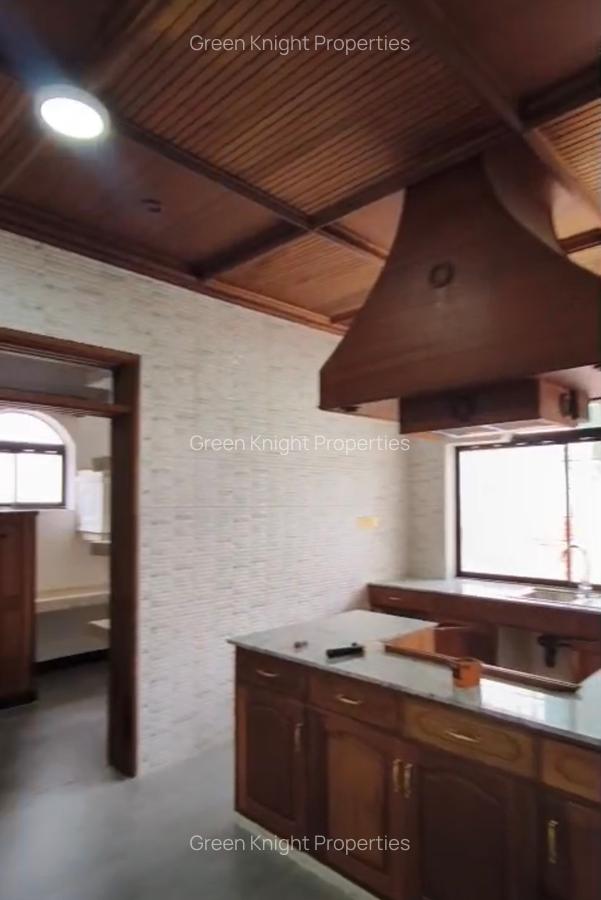 Commercial Property with Service Charge Included in Kileleshwa - 10
