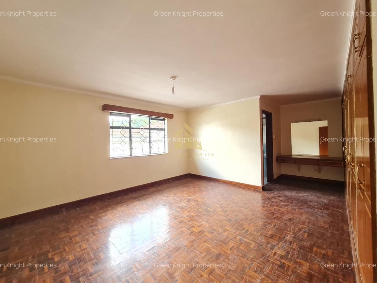 4 Bed Townhouse with En Suite in Westlands Area - 10