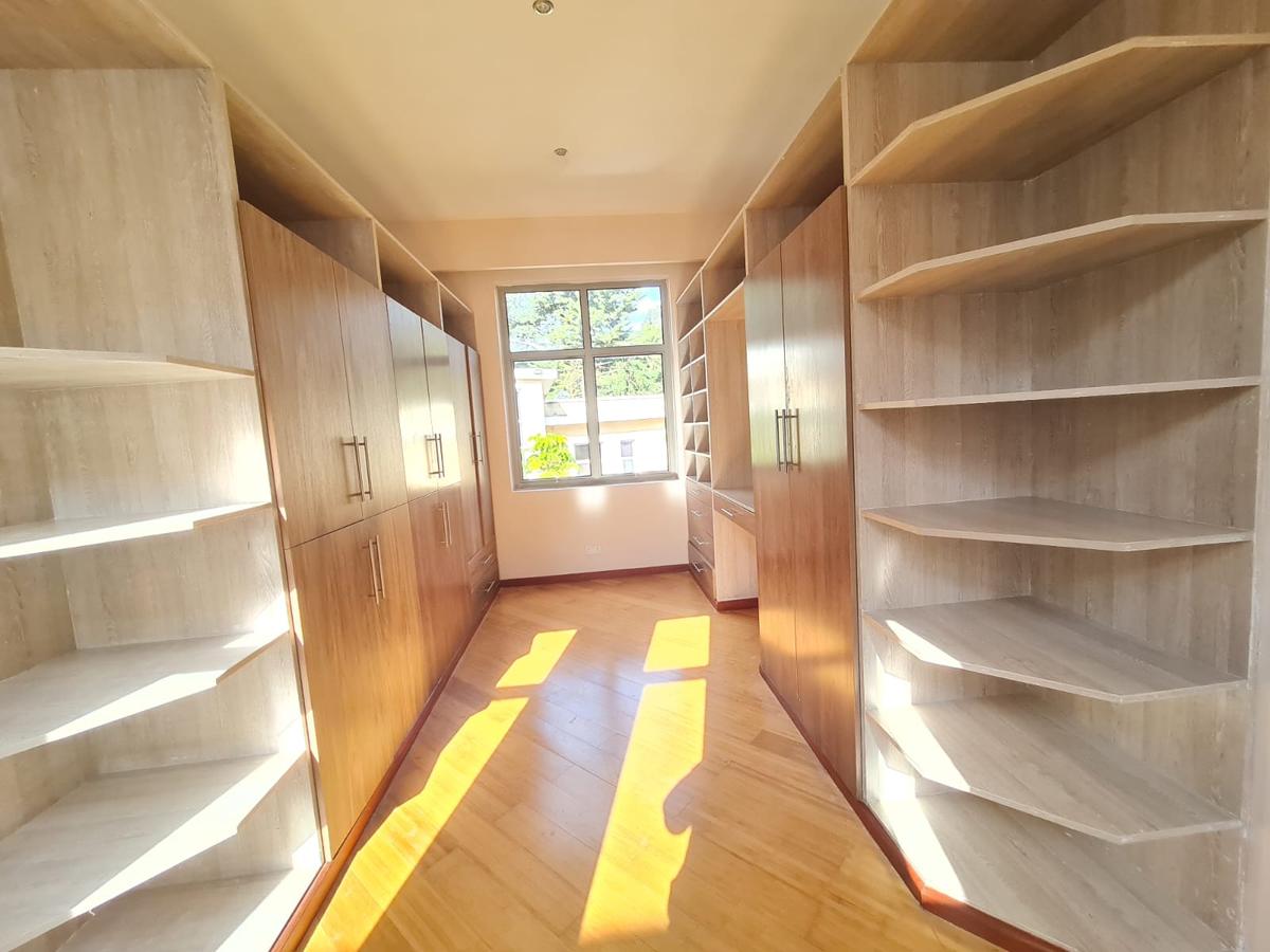 5 Bed Townhouse with En Suite at Karen - 13