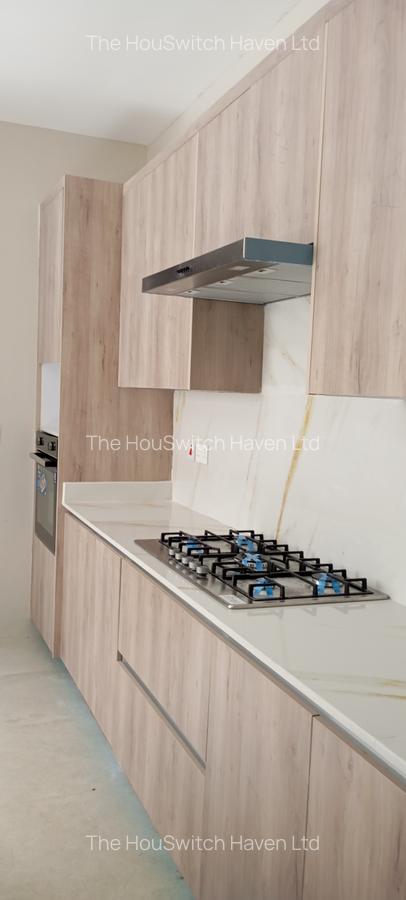 5 Bed Townhouse with En Suite at Off James Gichuru Rd - 5