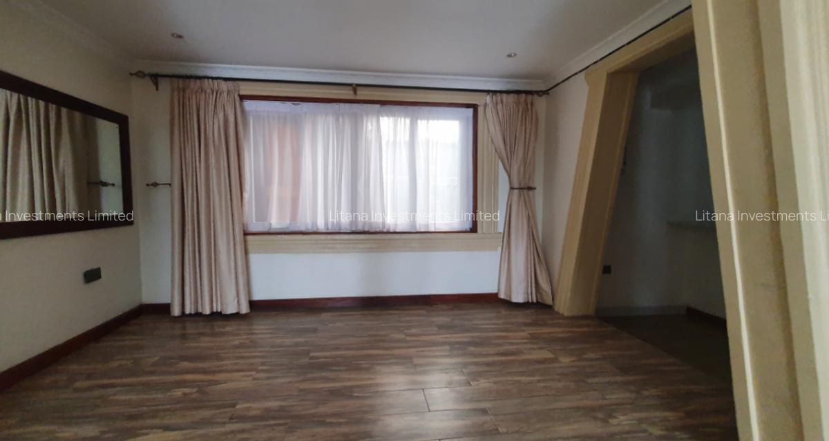 4 Bed House with En Suite at Bogani - 5