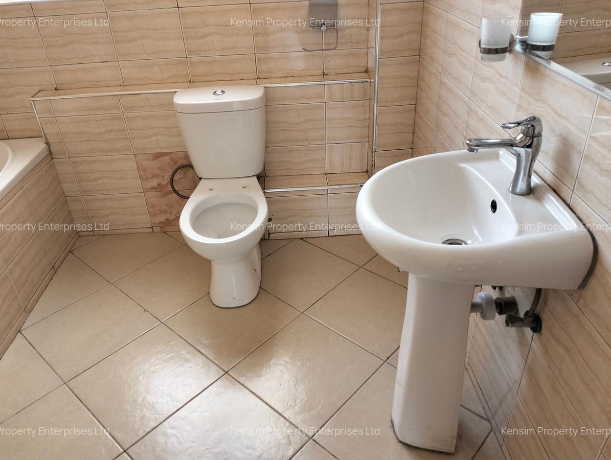 3 Bed Apartment with En Suite in Loresho - 16