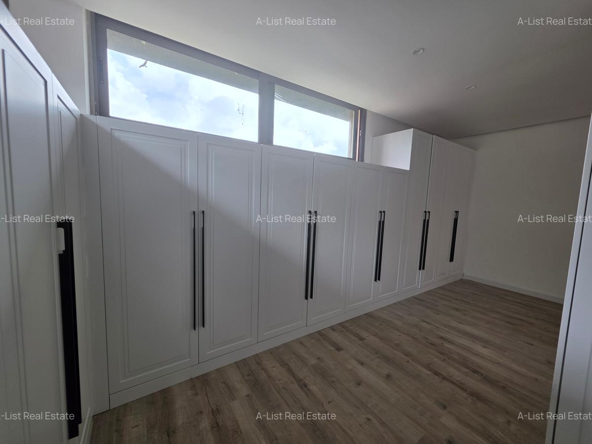 5 Bed Villa with En Suite at Chalbi Drive - 17