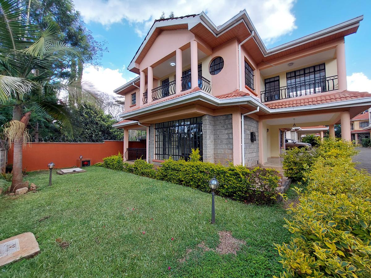 5 Bed Townhouse with En Suite at Convent Drive - 2