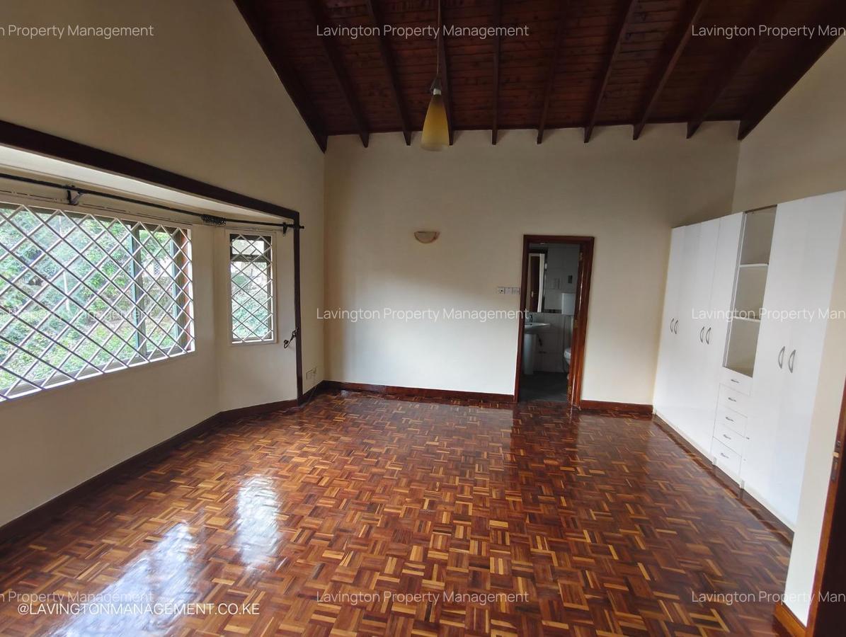 4 Bed Townhouse with En Suite at Lavington Green - 16