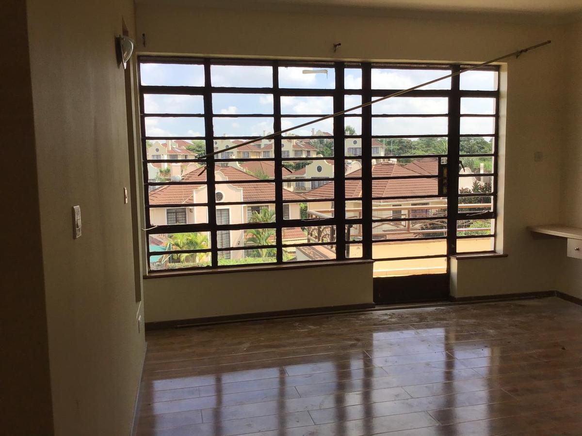 4 Bed Villa with En Suite in Kiambu Road - 10