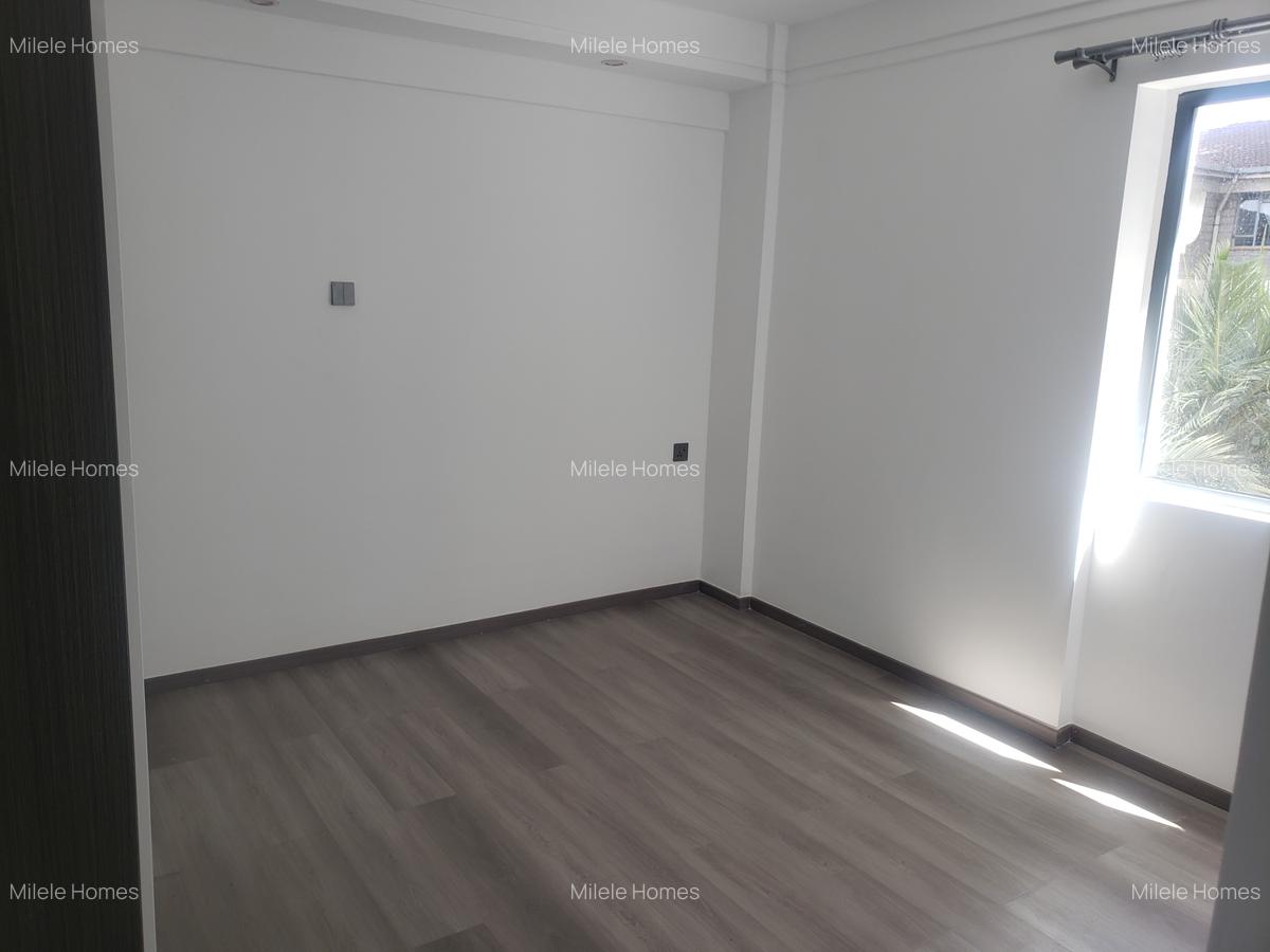 Serviced 2 Bed Apartment with En Suite at Kindaruma Road - 12