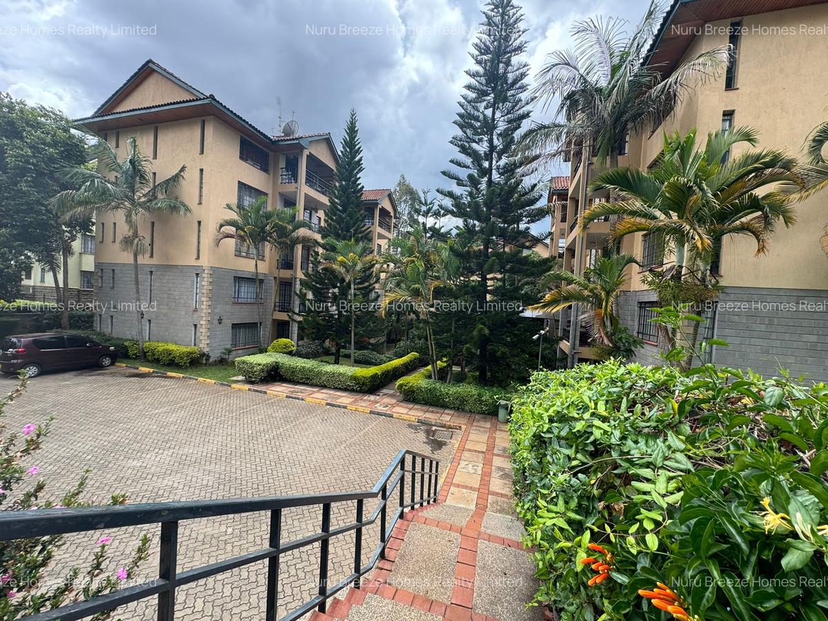 3 Bed Apartment with En Suite in Lavington - 13