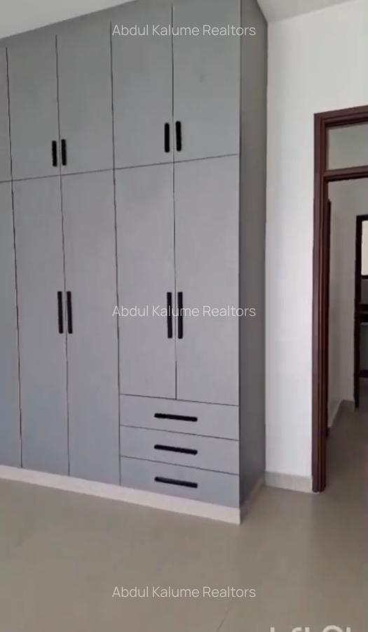 Serviced 2 Bed Apartment with En Suite at Nyali - 8