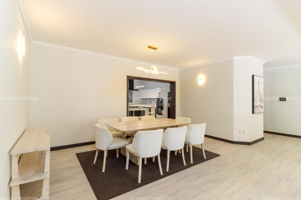 3 Bed Apartment with En Suite in Riverside - 4