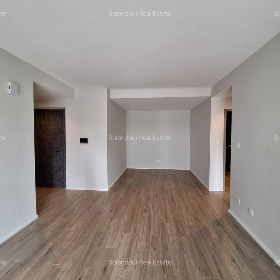 1 Bed Apartment with En Suite in Nyari - 2