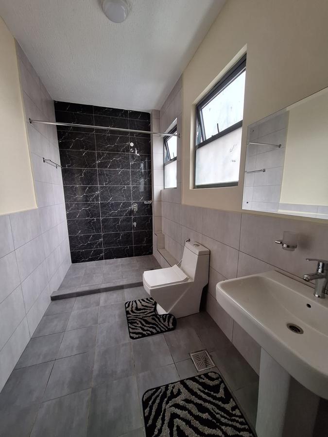 2 Bed Apartment with En Suite at Allsops - 7