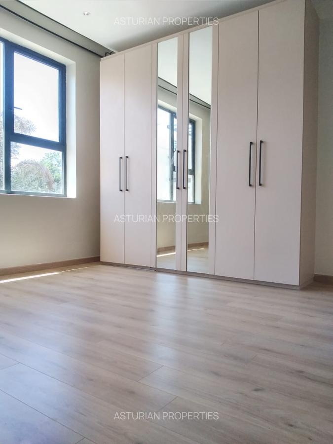 5 Bed Townhouse with En Suite in Waiyaki Way - 11